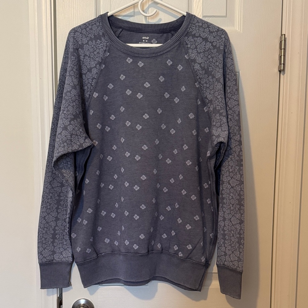 NWT aerie Patterned Heather Denim Blue Crewneck Sweatshirt